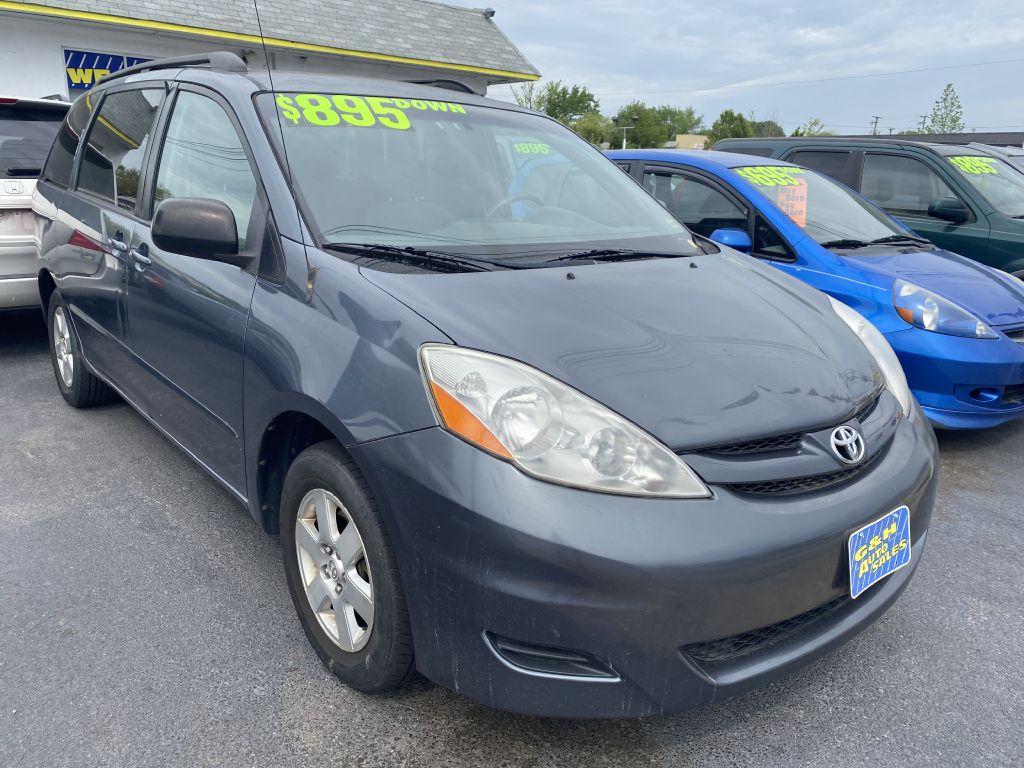 photo of 2008 TOYOTA SIENNA 5DR