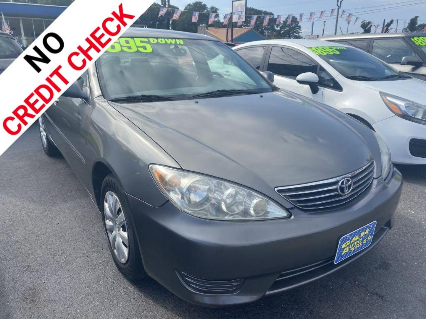 2006 GRAY TOYOTA CAMRY LE (4T1BE30K46U) with an 2.4L engine, Automatic transmission, located at 930 E Little Creek Road, Norfolk, VA, 23518, (757) 588-0420, 36.915051, -76.244408 - Photo#0