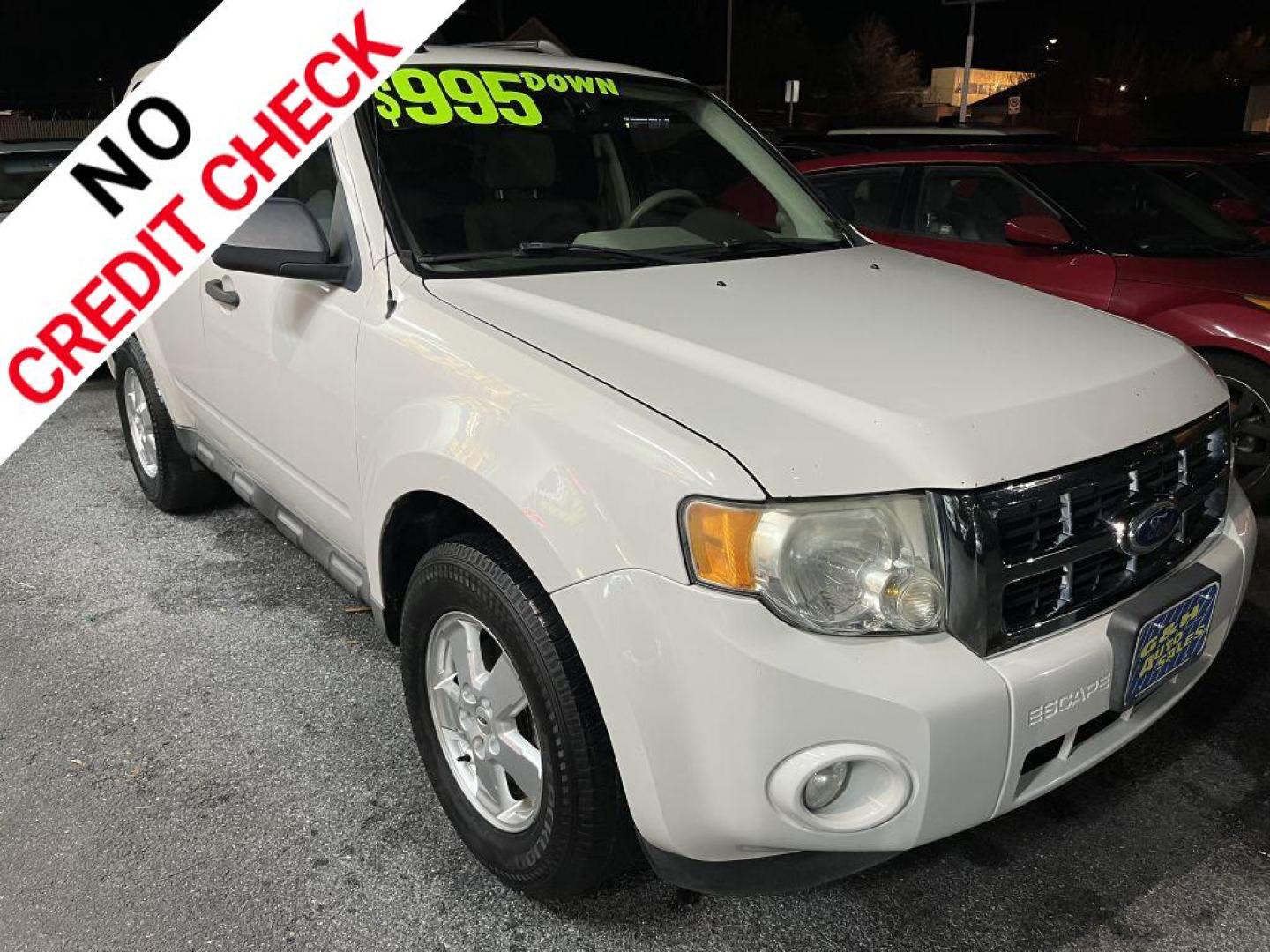 2012 WHITE FORD ESCAPE XLT (1FMCU9D7XCK) with an 2.5L engine, Automatic transmission, located at 930 E Little Creek Road, Norfolk, VA, 23518, (757) 588-0420, 36.915051, -76.244408 - Photo#0
