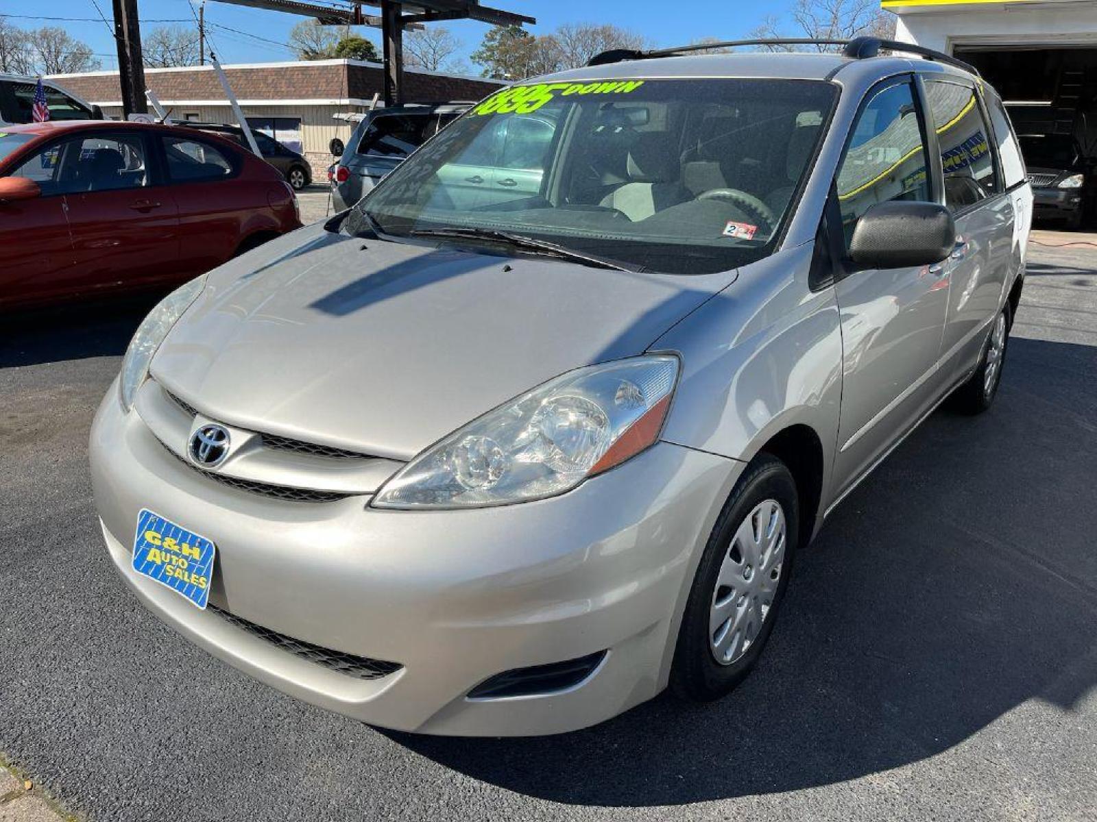 2009 SILVER TOYOTA SIENNA CE (5TDZK23C19S) with an 3.5L engine, Automatic transmission, located at 930 E Little Creek Road, Norfolk, VA, 23518, (757) 588-0420, 36.915051, -76.244408 - Photo #0