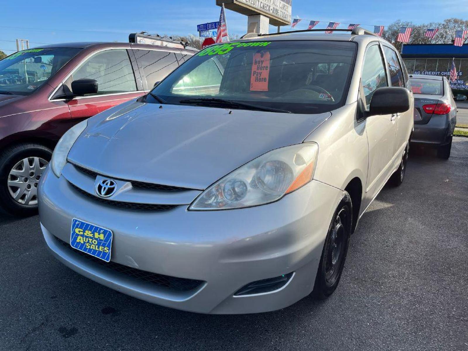 2009 SILVER TOYOTA SIENNA CE (5TDZK23C19S) with an 3.5L engine, Automatic transmission, located at 930 E Little Creek Road, Norfolk, VA, 23518, (757) 588-0420, 36.915051, -76.244408 - Photo #3