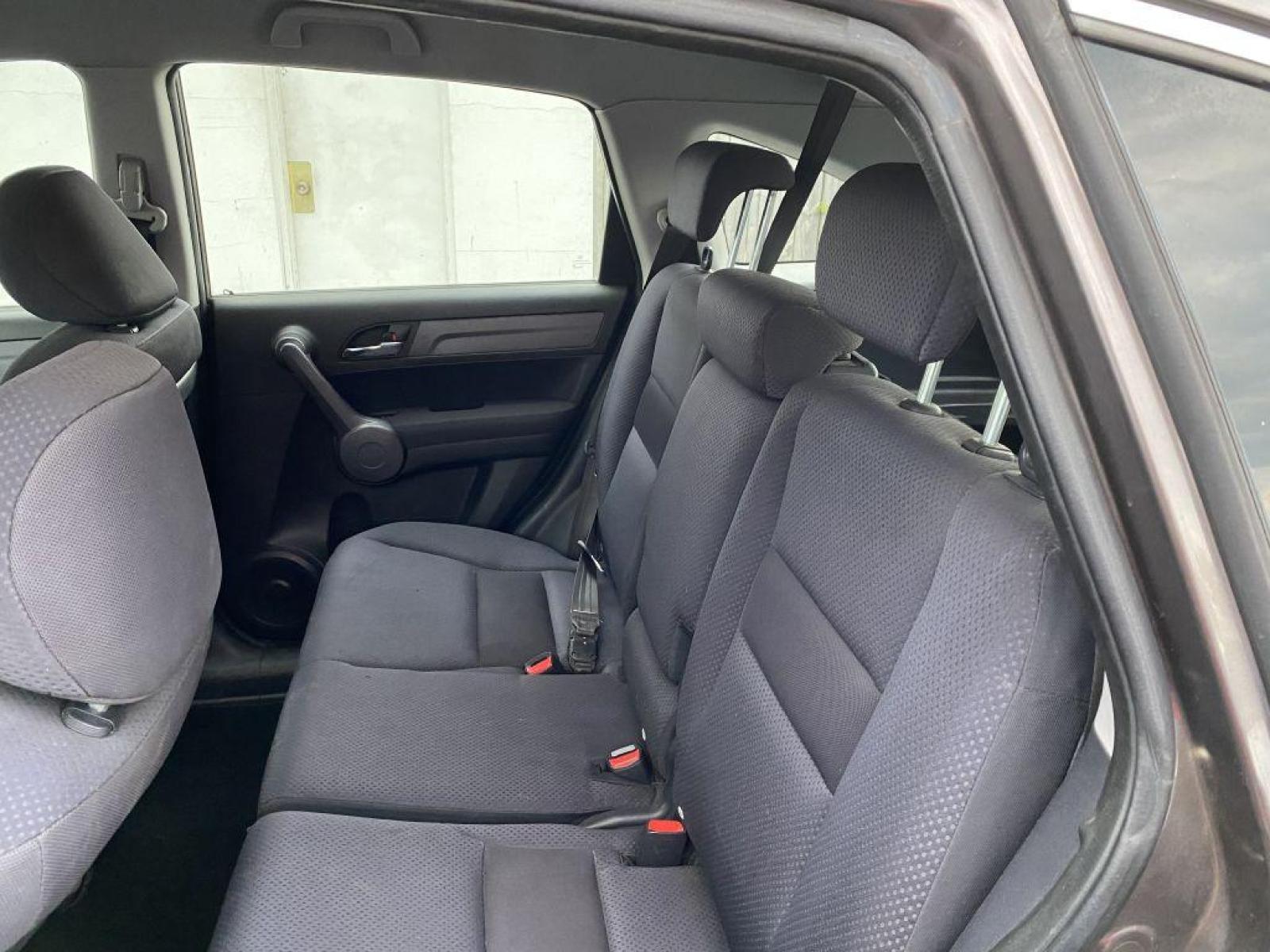 2009 GRAY HONDA CR-V LX (5J6RE38309L) with an 2.4L engine, Automatic transmission, located at 930 E Little Creek Road, Norfolk, VA, 23518, (757) 588-0420, 36.915051, -76.244408 - Photo #2