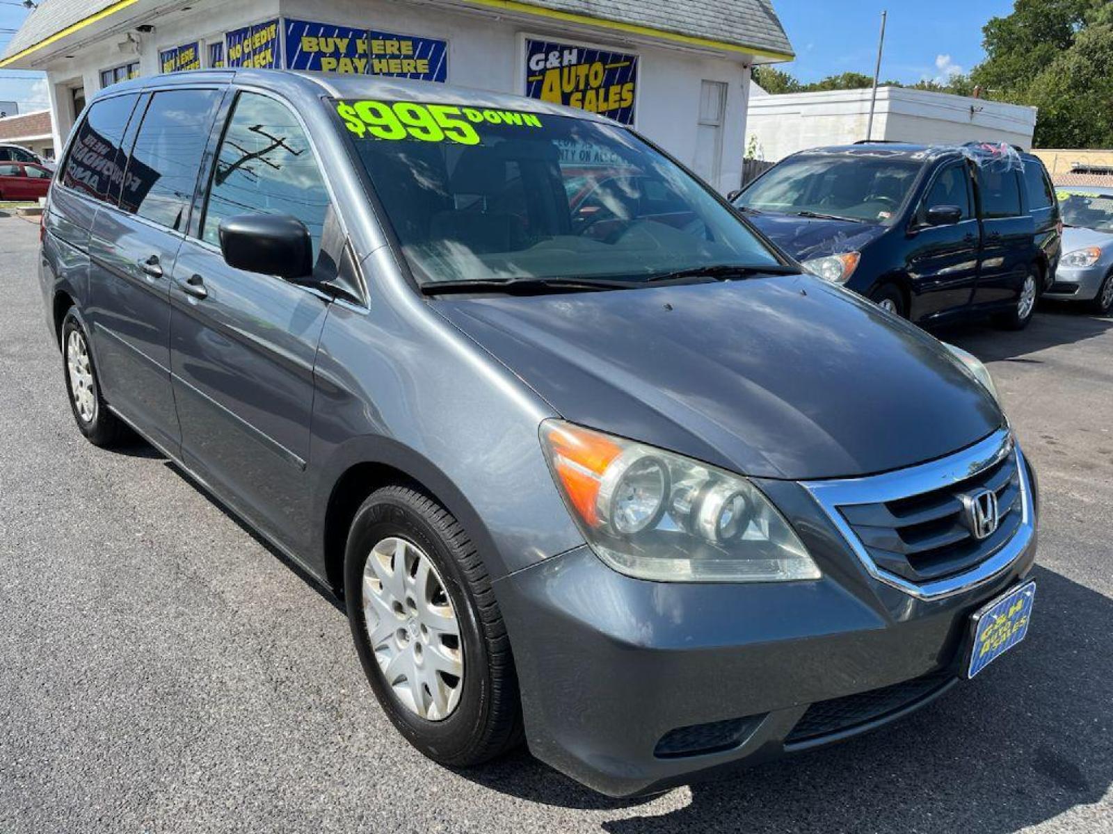 2010 GRAY HONDA ODYSSEY LX (5FNRL3H26AB) with an 3.5L engine, Automatic transmission, located at 930 E Little Creek Road, Norfolk, VA, 23518, (757) 588-0420, 36.915051, -76.244408 - Photo #0