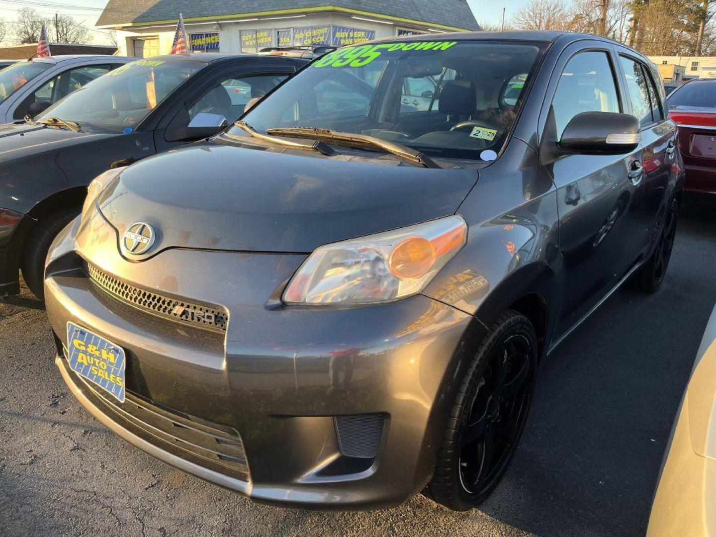 2008 GRAY SCION XD (JTKKU10408J) with an 1.8L engine, 4-Speed Manual transmission, located at 930 E Little Creek Road, Norfolk, VA, 23518, (757) 588-0420, 36.915051, -76.244408 - -NO CREDIT CHECK -2YR ENGINE and TRANSMISSION WARRANTY -$495-$895 DOWN - Photo#0