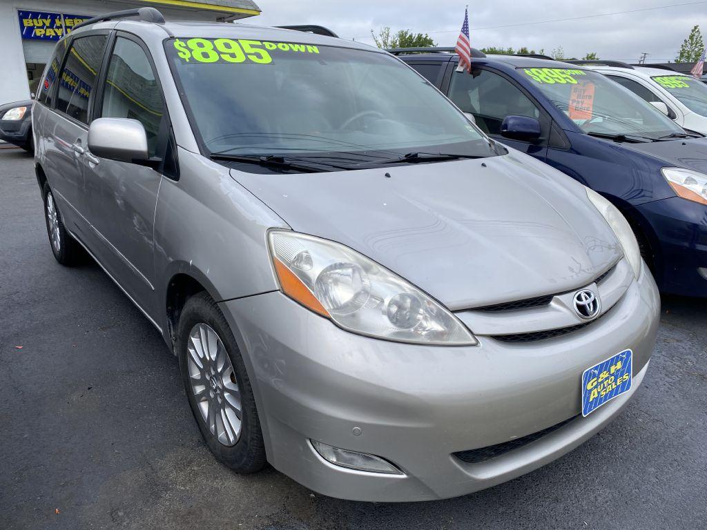 photo of 2009 TOYOTA SIENNA 4DR