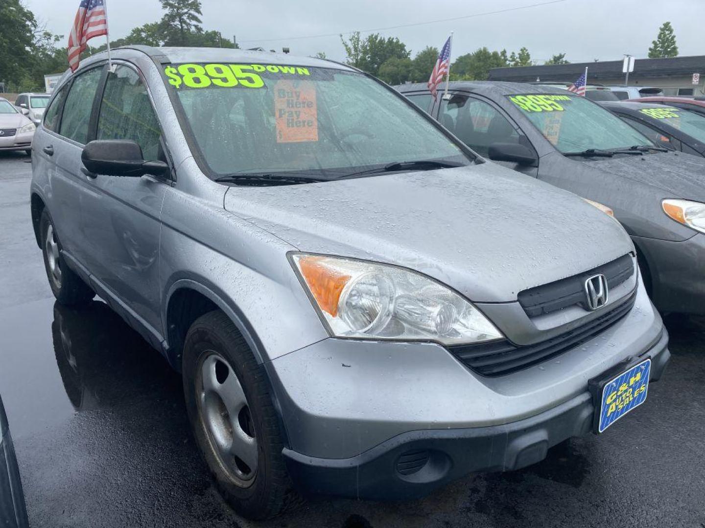 2008 SILVER HONDA CR-V LX (JHLRE48388C) with an 2.4L engine, Automatic transmission, located at 930 E Little Creek Road, Norfolk, VA, 23518, (757) 588-0420, 36.915051, -76.244408 - Photo#0