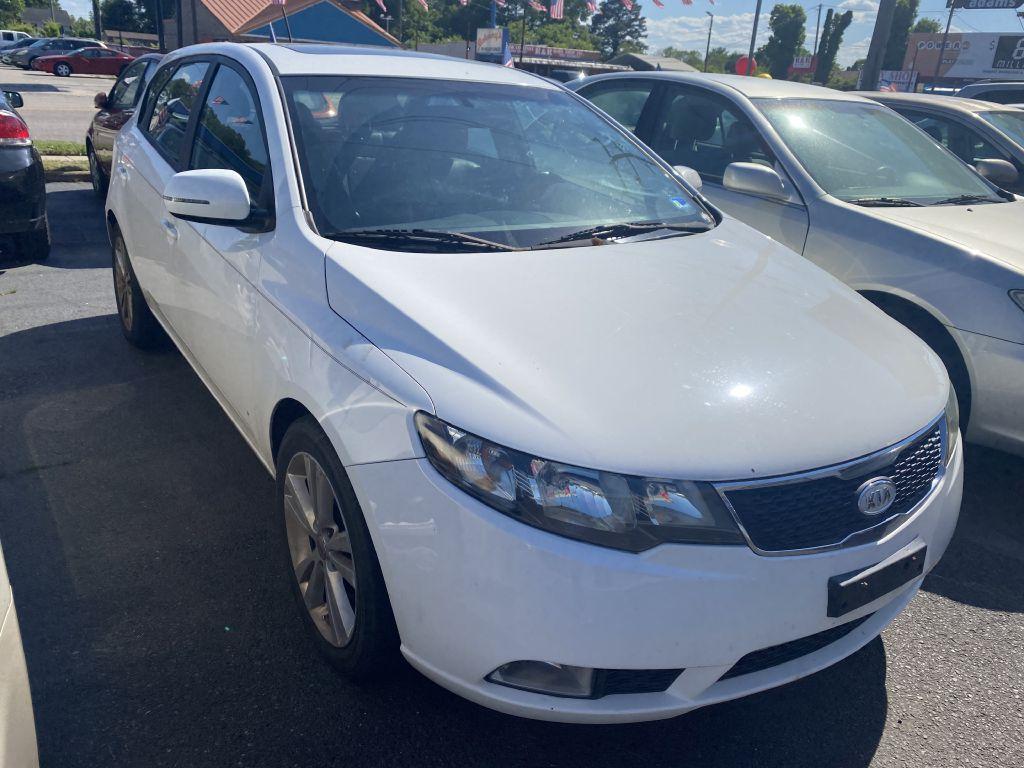 photo of 2011 KIA FORTE 4DR