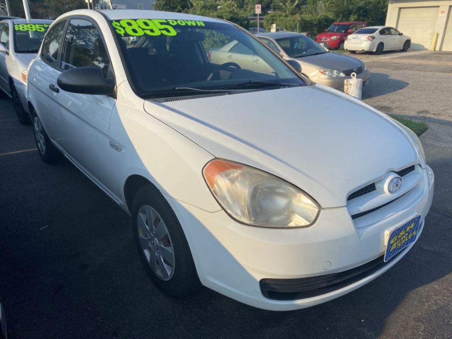 2008 WHITE HYUNDAI ACCENT GS (KMHCM36C68U) with an 1.6L engine, 4-Speed Manual transmission, located at 930 E Little Creek Road, Norfolk, VA, 23518, (757) 588-0420, 36.915051, -76.244408 - -NO CREDIT CHECK -2YR ENGINE and TRANSMISSION WARRANTY -$495-$895 DOWN - Photo#0
