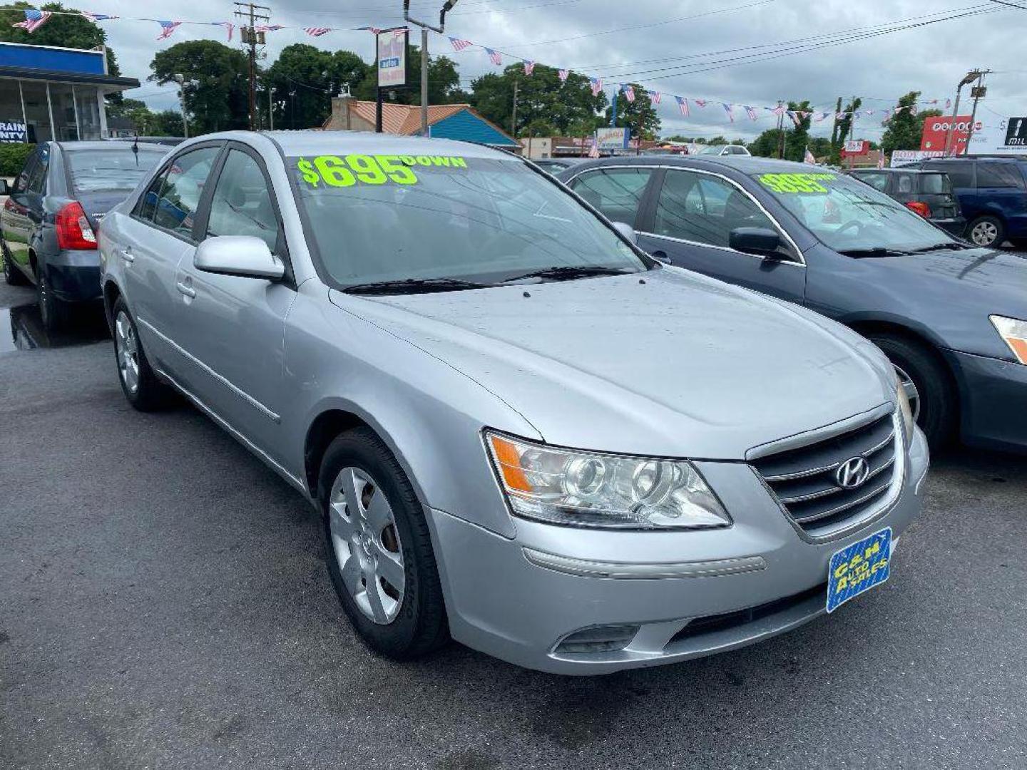 2009 SILVER HYUNDAI SONATA GLS (5NPET46C49H) with an 2.4L engine, Automatic transmission, located at 930 E Little Creek Road, Norfolk, VA, 23518, (757) 588-0420, 36.915051, -76.244408 - Photo#0