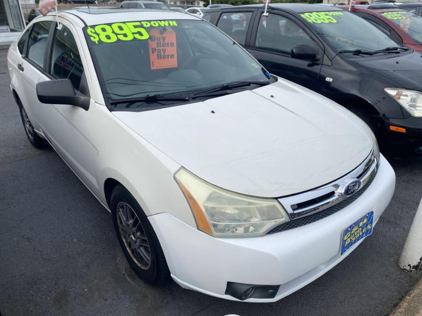 2010 WHITE FORD FOCUS SE (1FAHP3FN2AW) with an 2.0L engine, Automatic transmission, located at 930 E Little Creek Road, Norfolk, VA, 23518, (757) 588-0420, 36.915051, -76.244408 - Photo#0