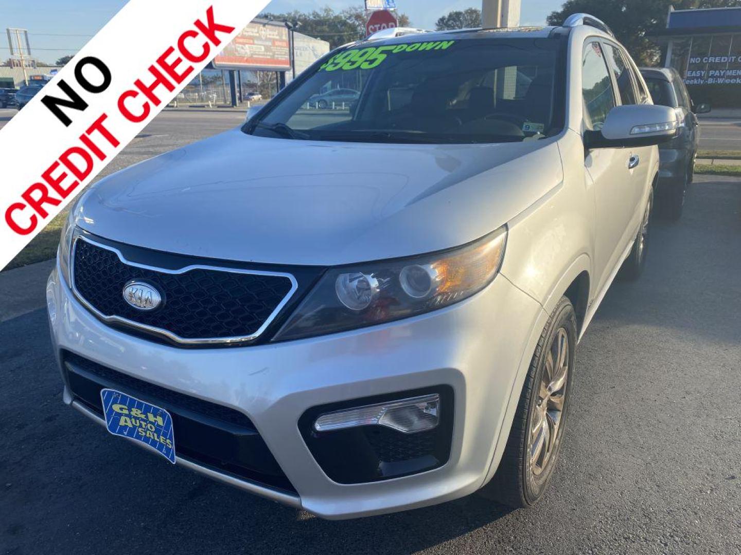 2013 SILVER KIA SORENTO SX (5XYKWDA22DG) with an 3.5L engine, Automatic transmission, located at 930 E Little Creek Road, Norfolk, VA, 23518, (757) 588-0420, 36.915051, -76.244408 - Photo#0