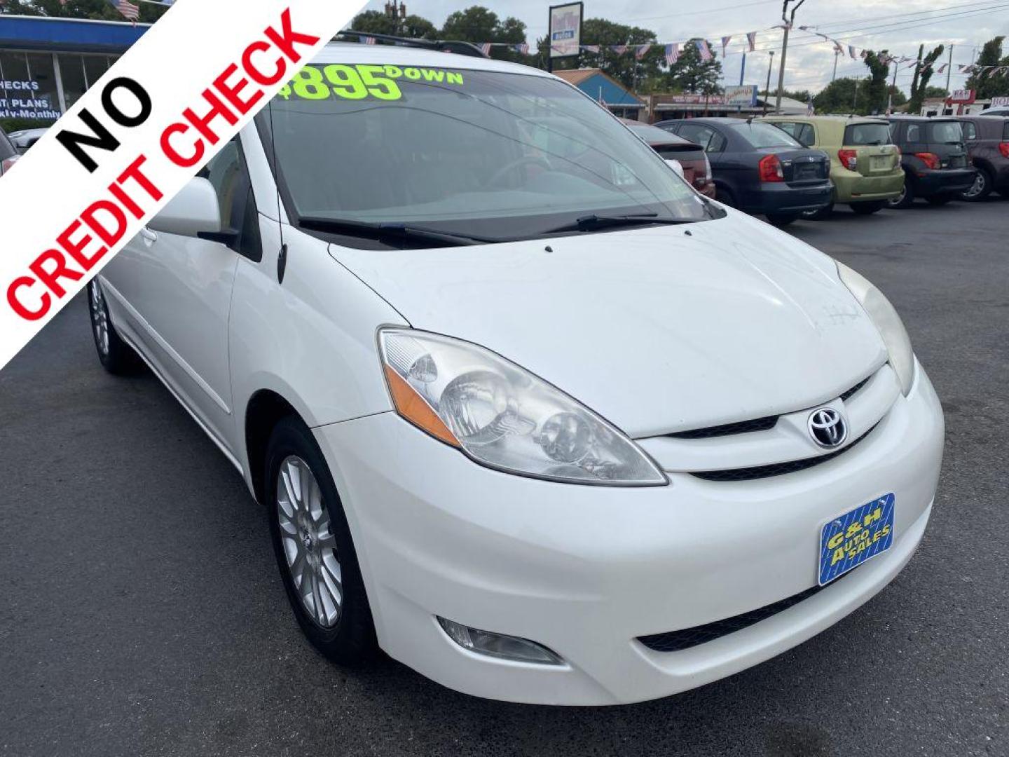 2010 WHITE TOYOTA SIENNA XLE (5TDYK4CC4AS) with an 3.5L engine, Automatic transmission, located at 930 E Little Creek Road, Norfolk, VA, 23518, (757) 588-0420, 36.915051, -76.244408 - Photo#0
