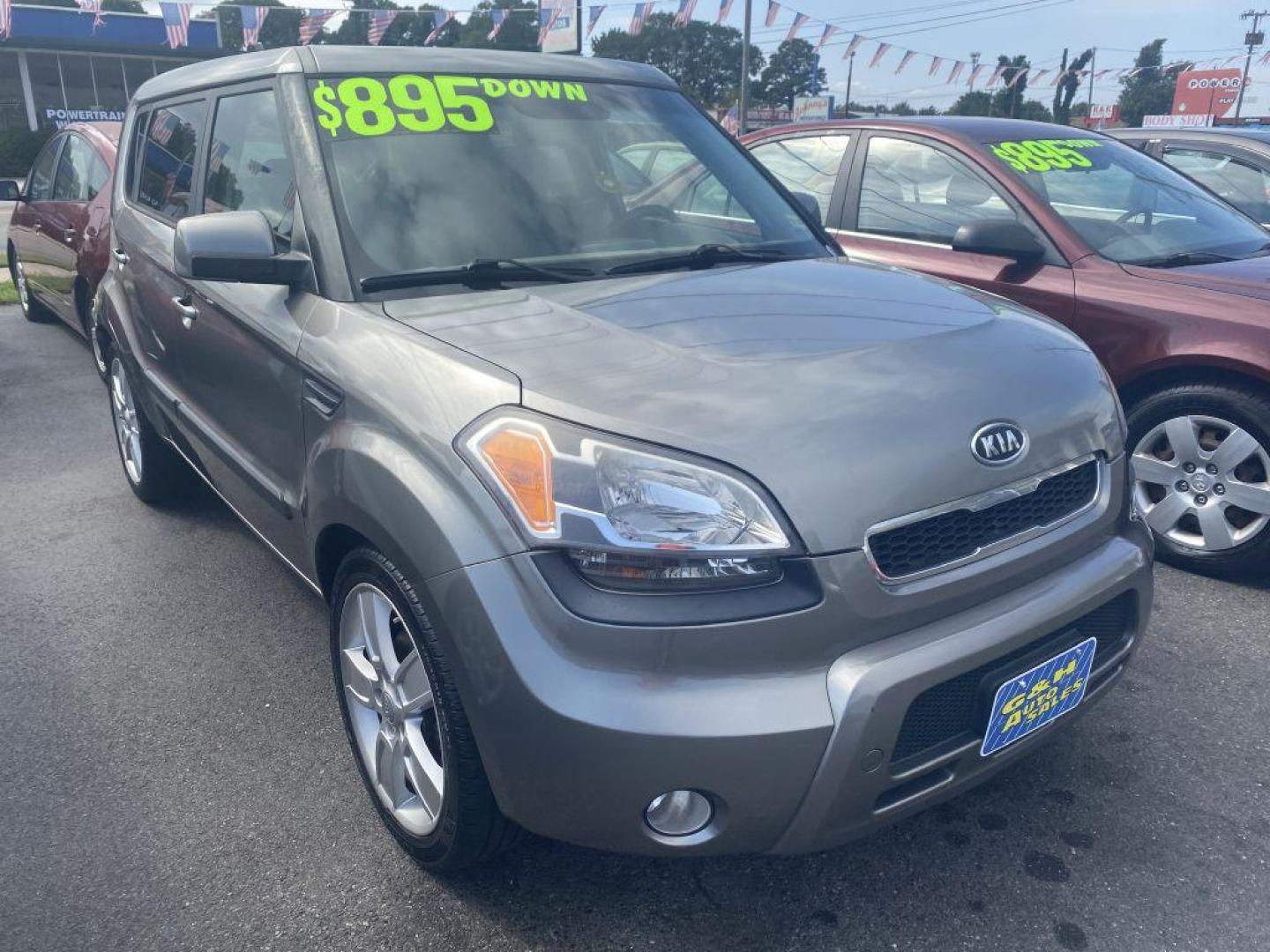 2011 GRAY KIA SOUL + (KNDJT2A25B7) with an 2.0L engine, Automatic transmission, located at 930 E Little Creek Road, Norfolk, VA, 23518, (757) 588-0420, 36.915051, -76.244408 - Photo#0