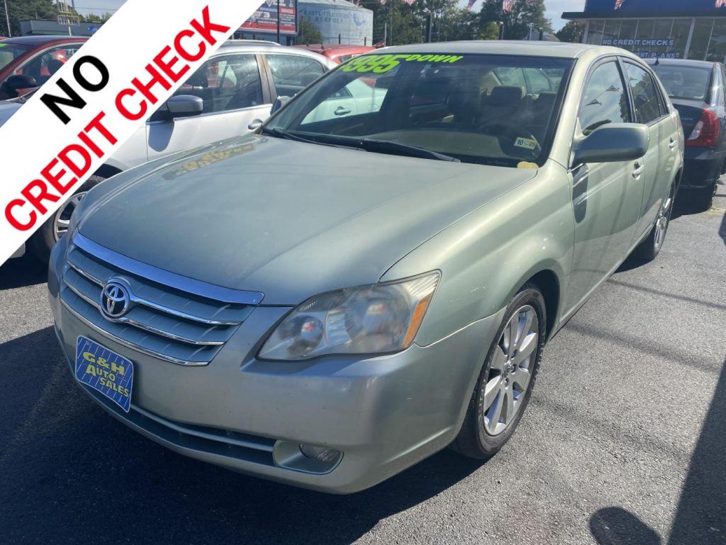 2005 GREEN TOYOTA AVALON XL (4T1BK36B15U) with an 3.5L engine, Automatic transmission, located at 930 E Little Creek Road, Norfolk, VA, 23518, (757) 588-0420, 36.915051, -76.244408 - Photo#0