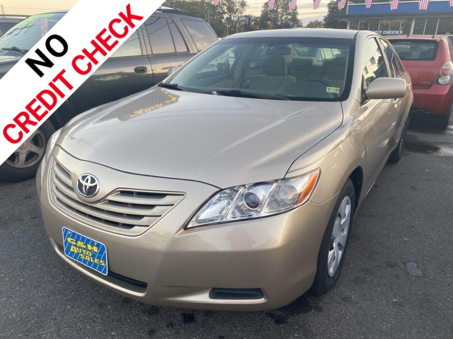 2007 GOLD TOYOTA CAMRY CE (4T1BE46K27U) with an 2.4L engine, Automatic transmission, located at 930 E Little Creek Road, Norfolk, VA, 23518, (757) 588-0420, 36.915051, -76.244408 - Photo#0