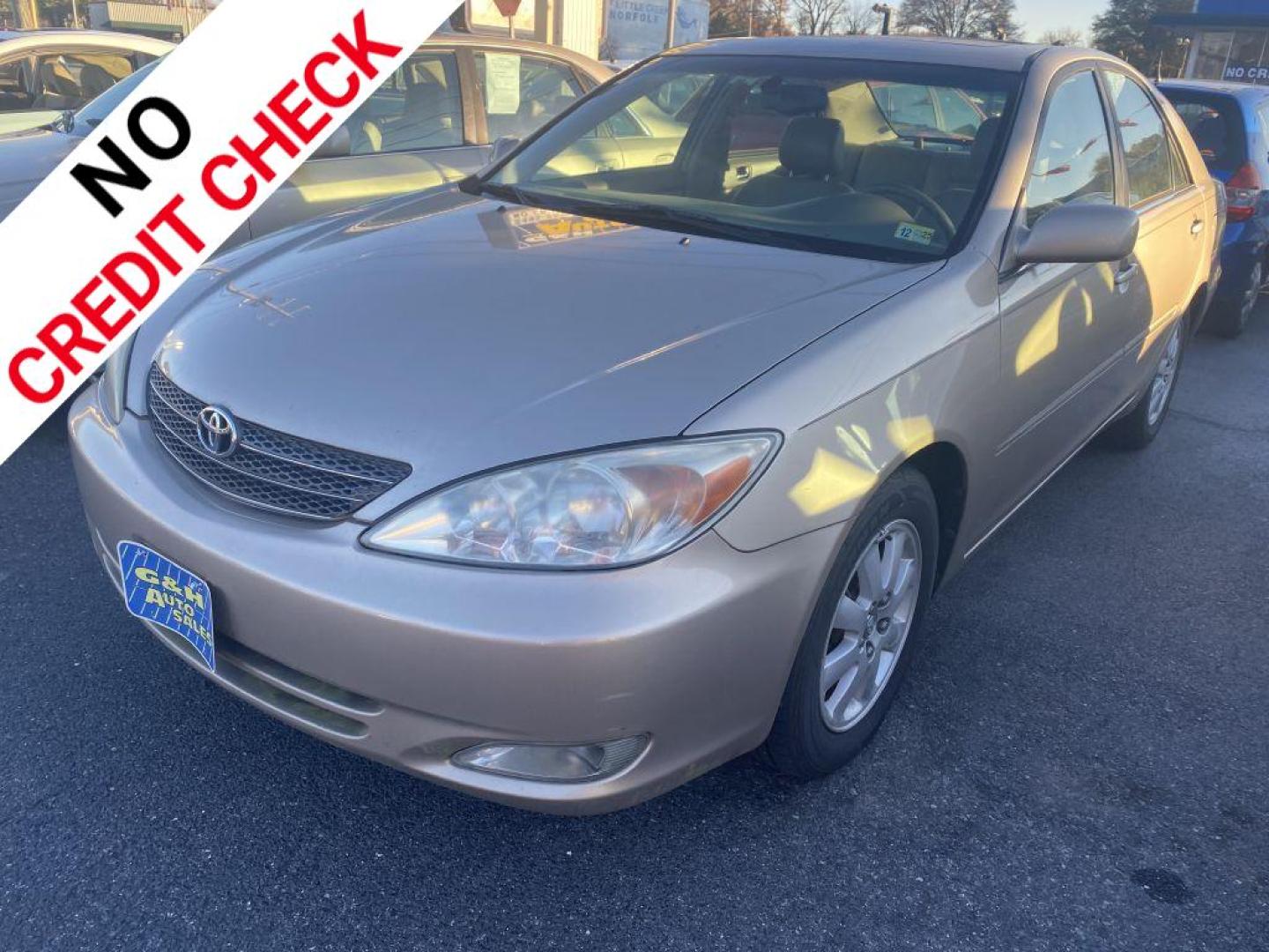 2004 TAN TOYOTA CAMRY LE (4T1BE30K14U) with an 2.4L engine, Automatic transmission, located at 930 E Little Creek Road, Norfolk, VA, 23518, (757) 588-0420, 36.915051, -76.244408 - Photo#0