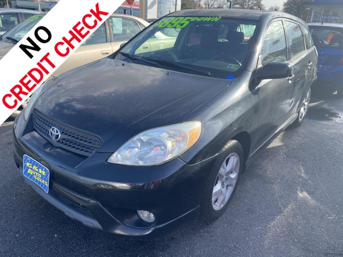 2005 BLACK TOYOTA COROLLA MATRIX XR (2T1KR30E55C) with an 1.8L engine, Automatic transmission, located at 930 E Little Creek Road, Norfolk, VA, 23518, (757) 588-0420, 36.915051, -76.244408 - Photo#0