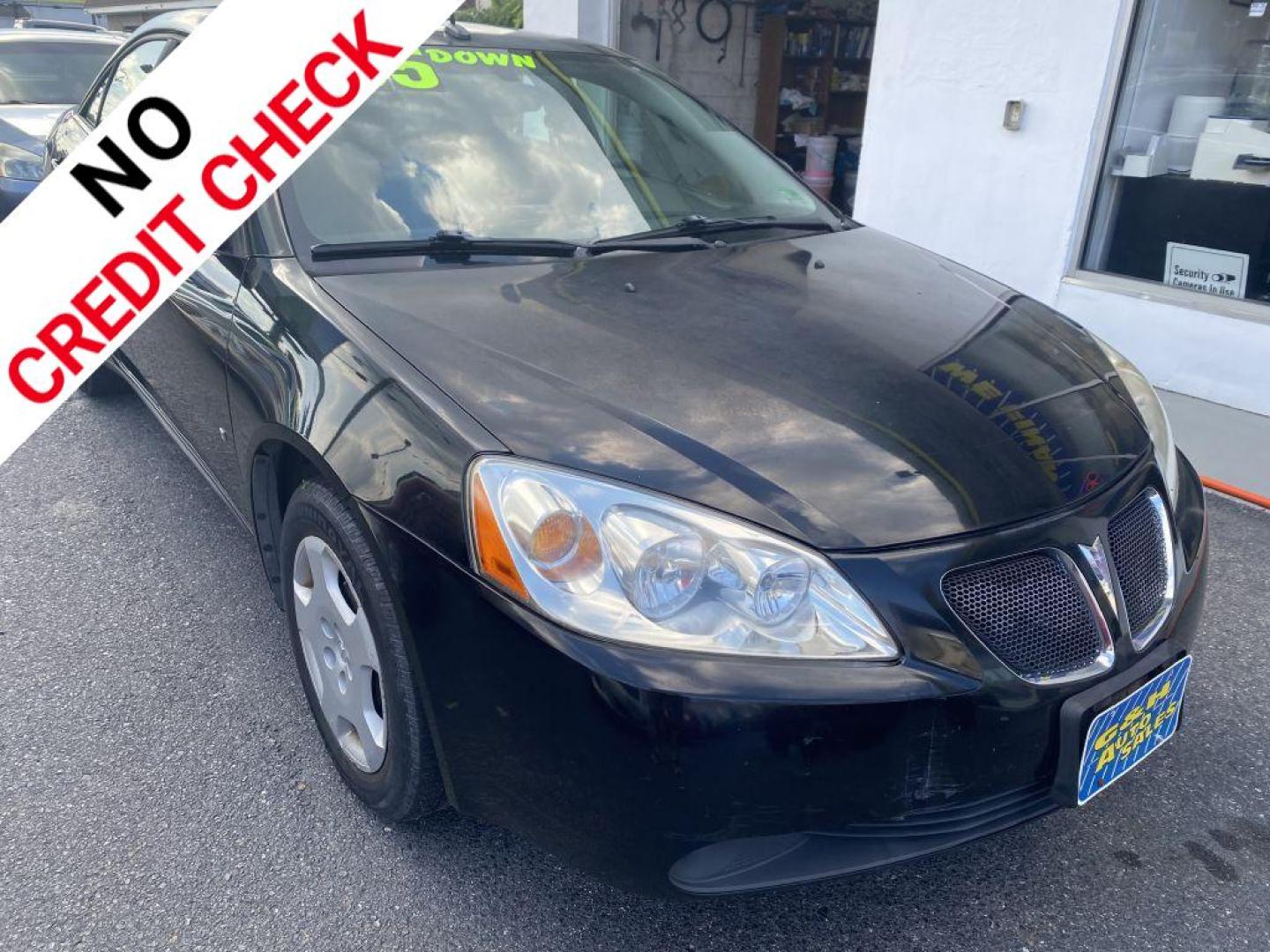 2008 BLACK PONTIAC G6 VALUE LEADER (1G2ZF57B584) with an 2.4L engine, Automatic transmission, located at 930 E Little Creek Road, Norfolk, VA, 23518, (757) 588-0420, 36.915051, -76.244408 - Photo#0