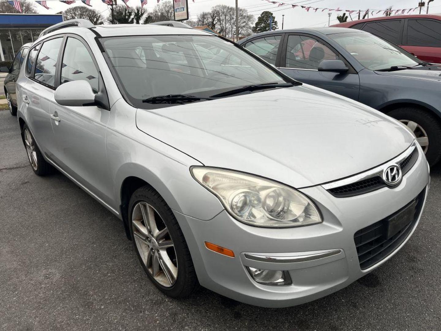 2011 SILVER HYUNDAI ELANTRA TOURING GLS (KMHDC8AE6BU) with an 2.0L engine, Automatic transmission, located at 930 E Little Creek Road, Norfolk, VA, 23518, (757) 588-0420, 36.915051, -76.244408 - Photo#0