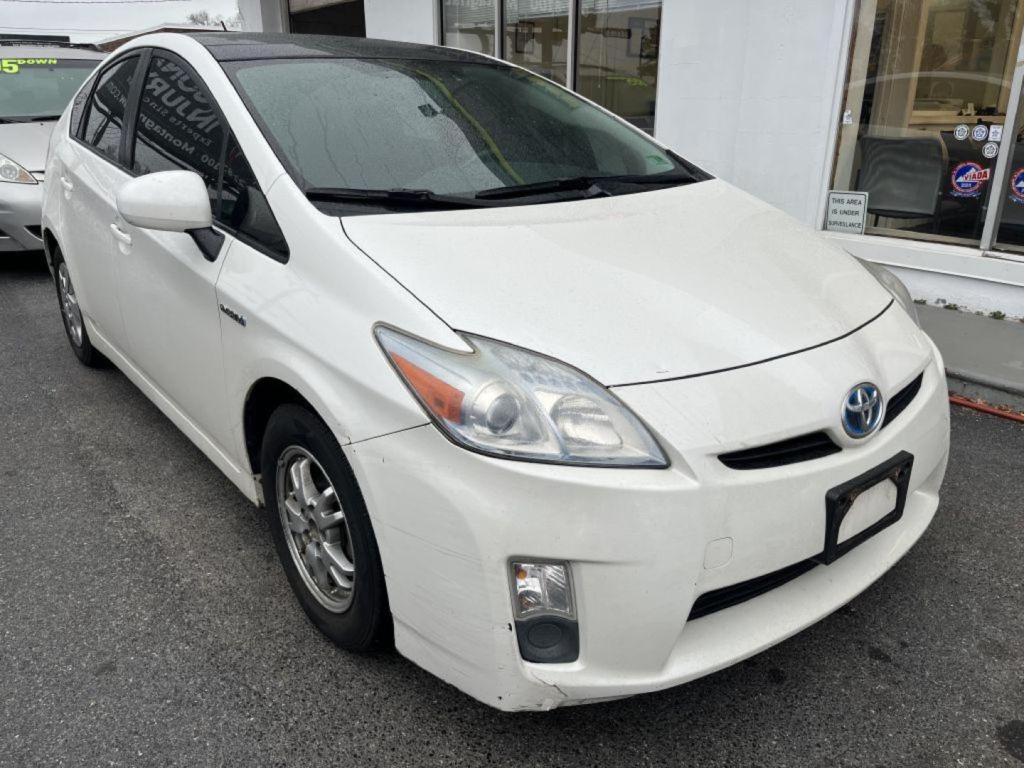 2010 WHITE TOYOTA PRIUS (JTDKN3DUXA0) with an 1.8L engine, Continuously Variable transmission, located at 930 E Little Creek Road, Norfolk, VA, 23518, (757) 588-0420, 36.915051, -76.244408 - Photo#0