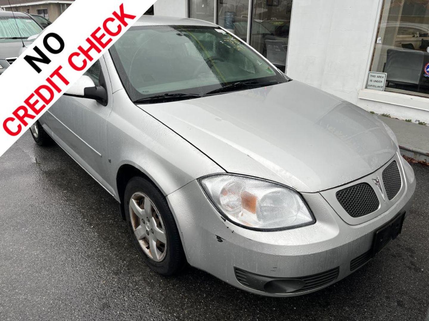 2009 SILVER PONTIAC G5 (1G2AS18H297) with an 2.2L engine, Automatic transmission, located at 930 E Little Creek Road, Norfolk, VA, 23518, (757) 588-0420, 36.915051, -76.244408 - Photo#0