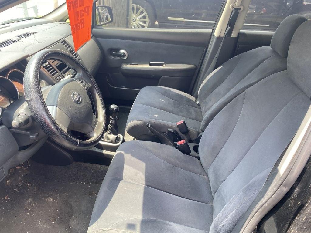 2009 Nissan Versa S - Photo 2