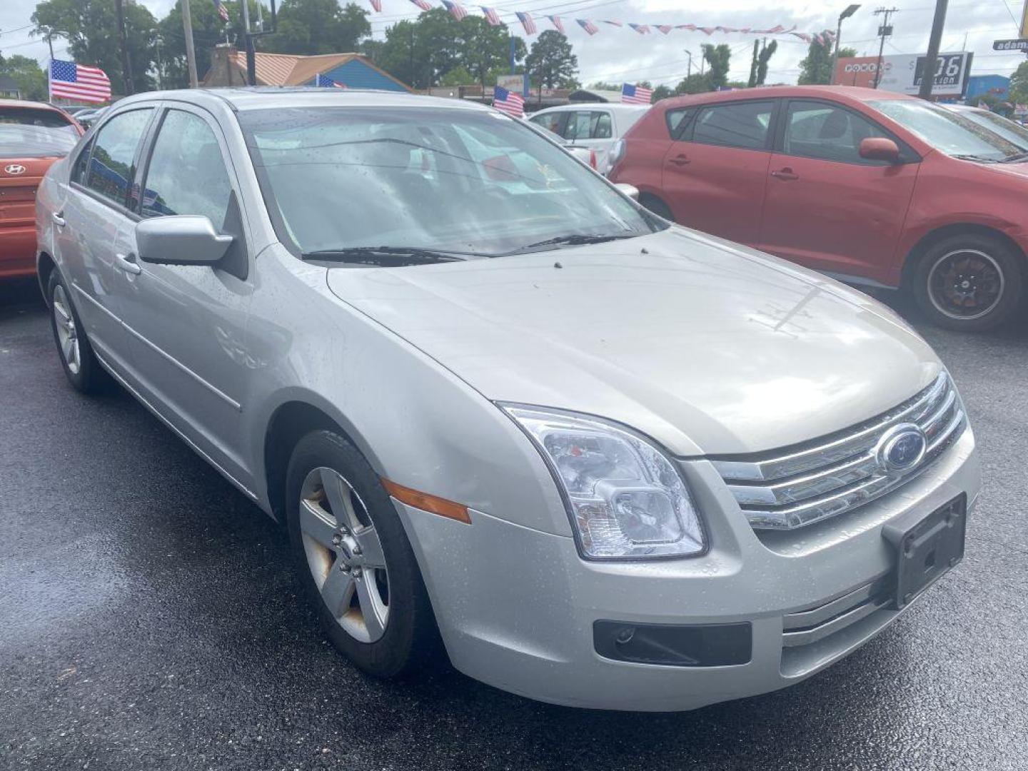 2008 SILVER FORD FUSION SE (3FAHP07Z48R) with an 2.3L engine, Automatic transmission, located at 930 E Little Creek Road, Norfolk, VA, 23518, (757) 588-0420, 36.915051, -76.244408 - Photo#0