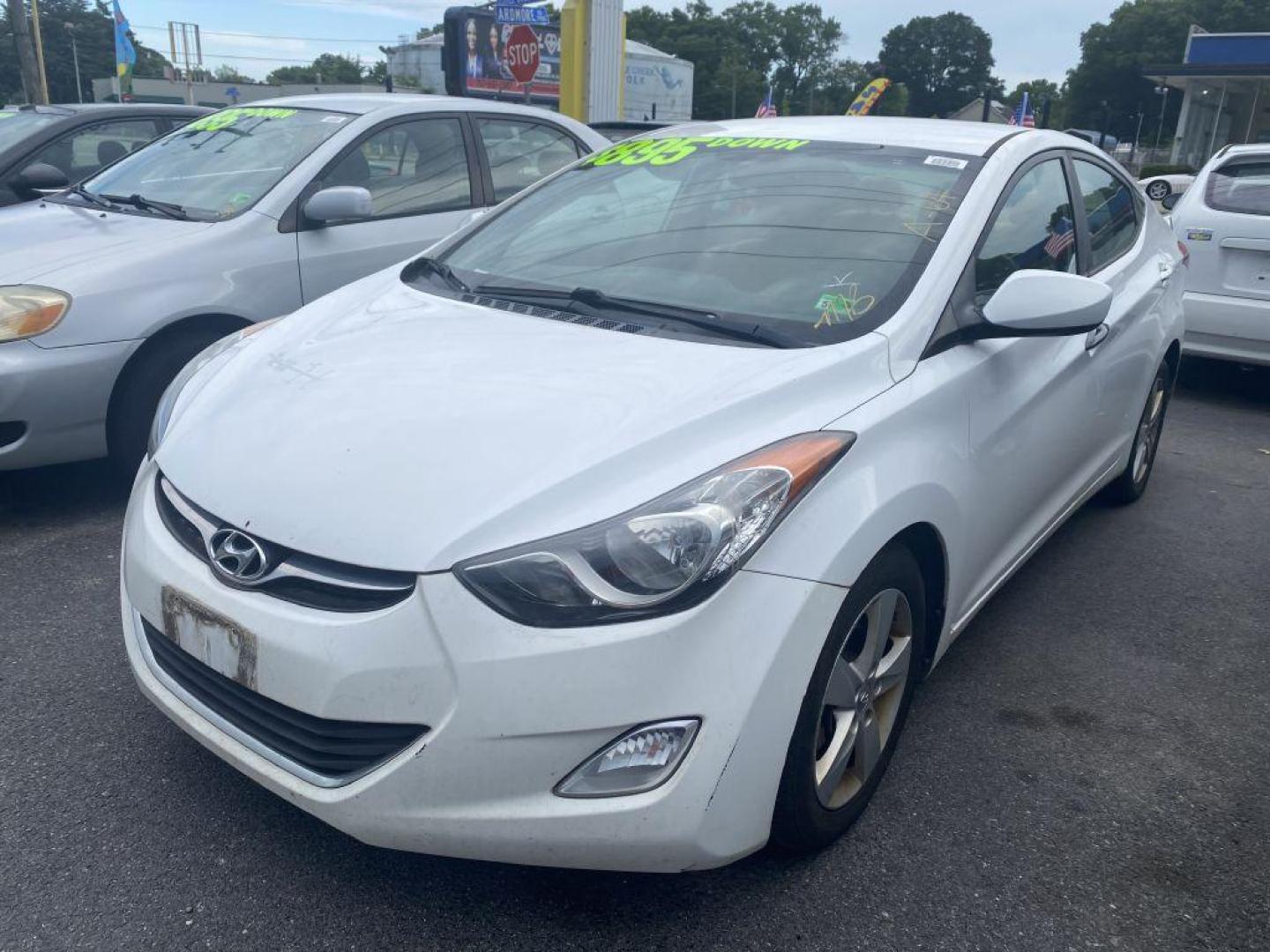 2013 WHITE HYUNDAI ELANTRA GLS (5NPDH4AE3DH) with an 1.8L engine, Automatic transmission, located at 930 E Little Creek Road, Norfolk, VA, 23518, (757) 588-0420, 36.915051, -76.244408 - Photo#0