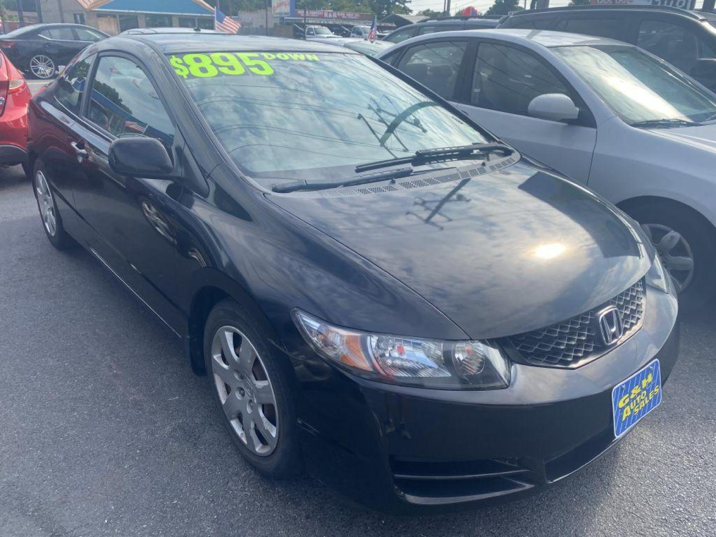 2009 BLACK HONDA CIVIC LX (2HGFG12689H) with an 1.8L engine, Automatic transmission, located at 930 E Little Creek Road, Norfolk, VA, 23518, (757) 588-0420, 36.915051, -76.244408 - Photo#0