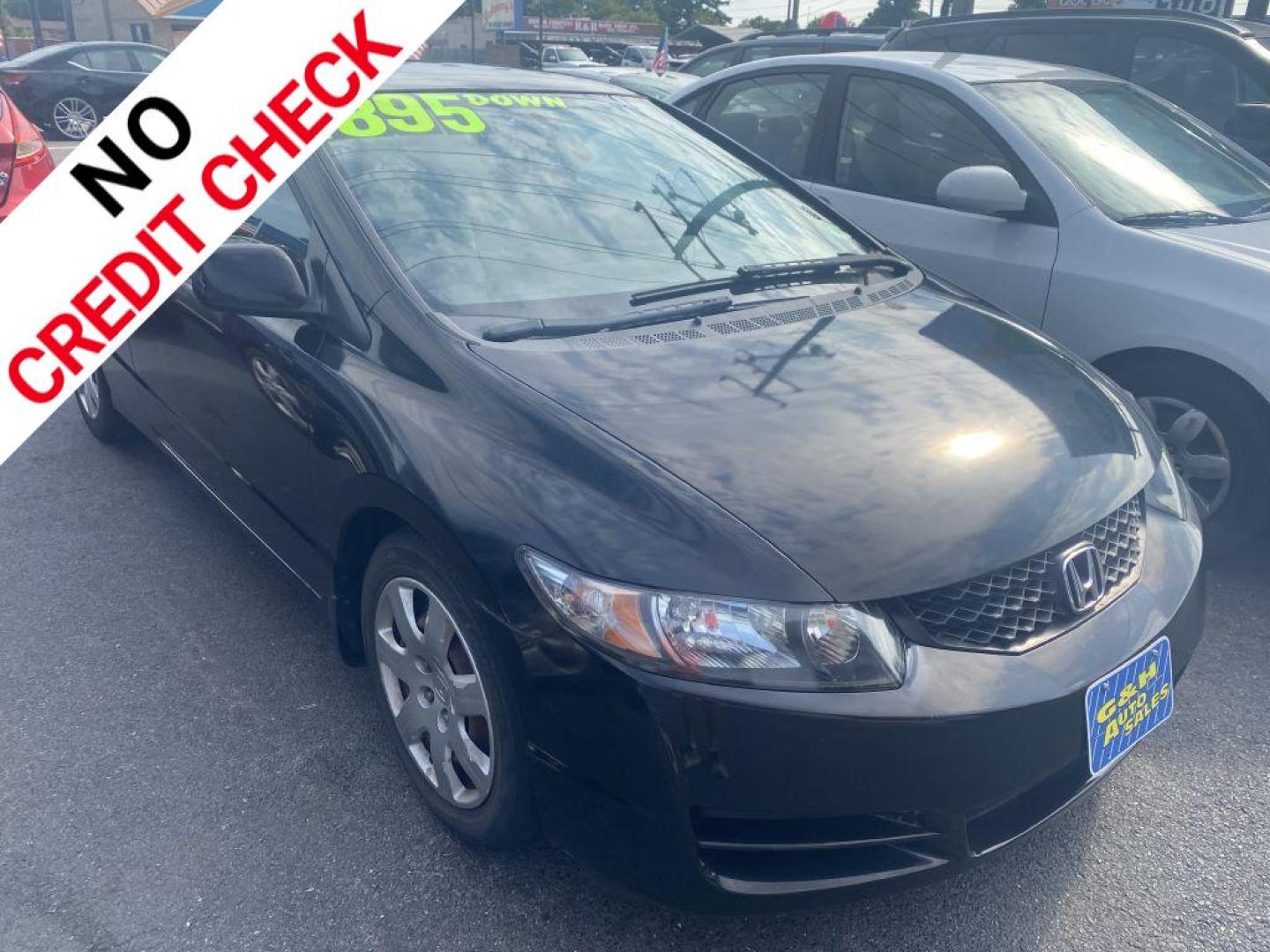 2009 BLACK HONDA CIVIC LX (2HGFG12689H) with an 1.8L engine, Automatic transmission, located at 930 E Little Creek Road, Norfolk, VA, 23518, (757) 588-0420, 36.915051, -76.244408 - Photo#0