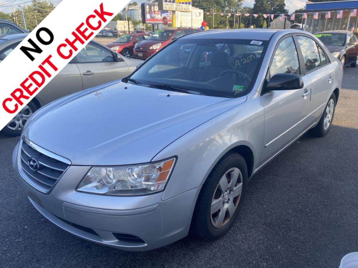 2009 SILVER HYUNDAI SONATA GLS (5NPET46C89H) with an 2.4L engine, Automatic transmission, located at 930 E Little Creek Road, Norfolk, VA, 23518, (757) 588-0420, 36.915051, -76.244408 - Photo#0
