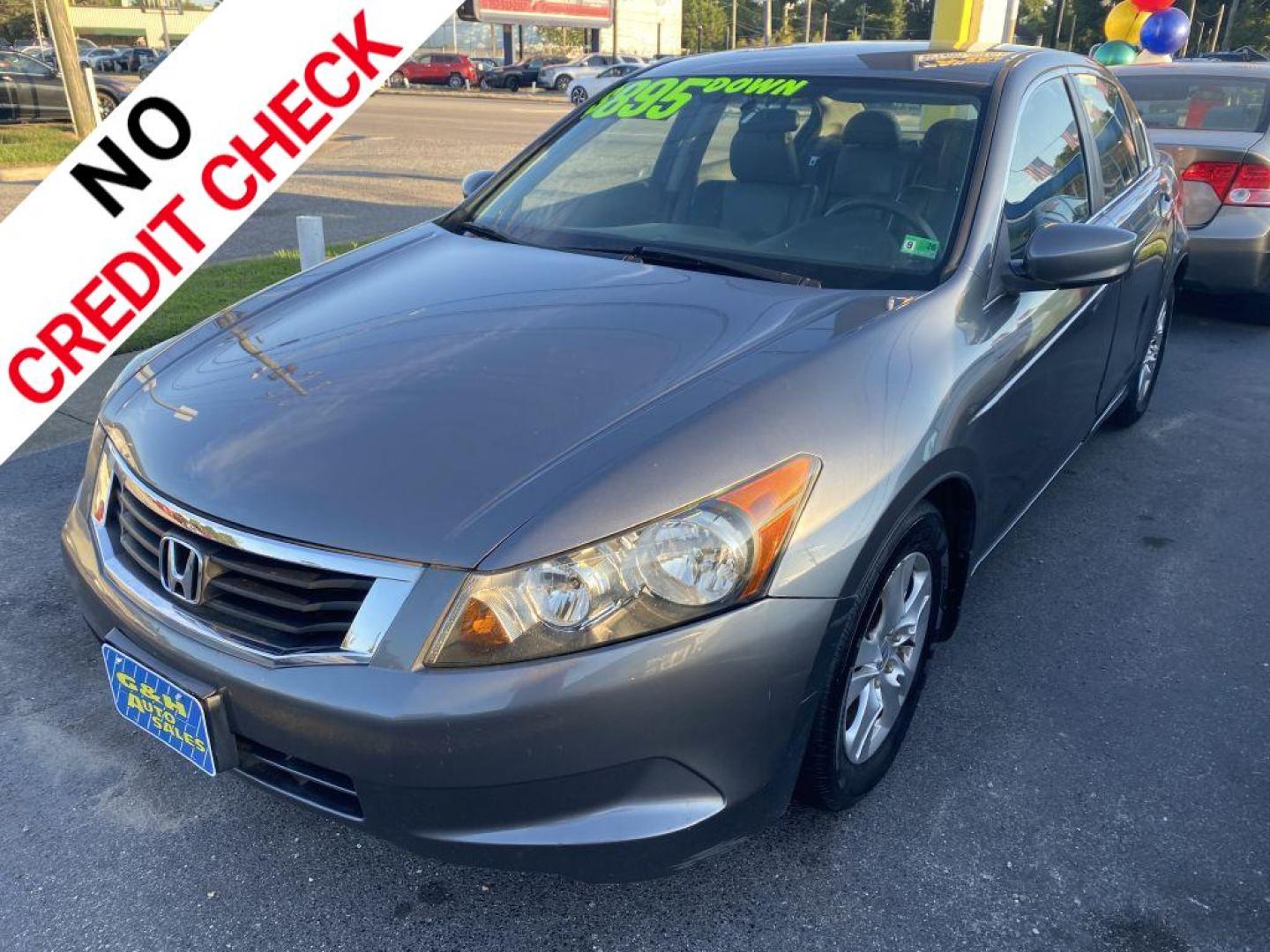 2008 GRAY HONDA ACCORD LXP (1HGCP26488A) with an 2.4L engine, Automatic transmission, located at 930 E Little Creek Road, Norfolk, VA, 23518, (757) 588-0420, 36.915051, -76.244408 - Photo#0