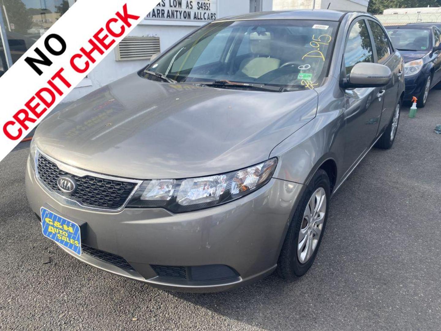 2012 GRAY KIA FORTE EX (KNAFU4A24C5) with an 2.0L engine, Automatic transmission, located at 930 E Little Creek Road, Norfolk, VA, 23518, (757) 588-0420, 36.915051, -76.244408 - Photo#0