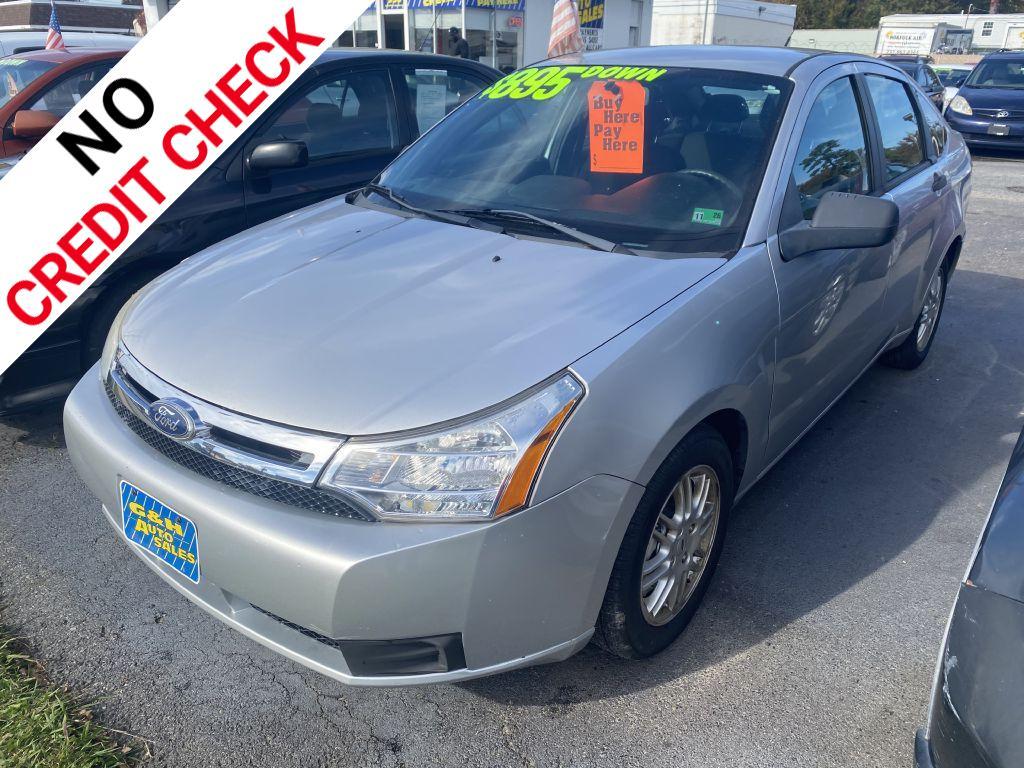 2011 SILVER FORD FOCUS SE (1FAHP3FN3BW) with an 2.0L engine, Automatic transmission, located at 930 E Little Creek Road, Norfolk, VA, 23518, (757) 588-0420, 36.915051, -76.244408 - Photo#0