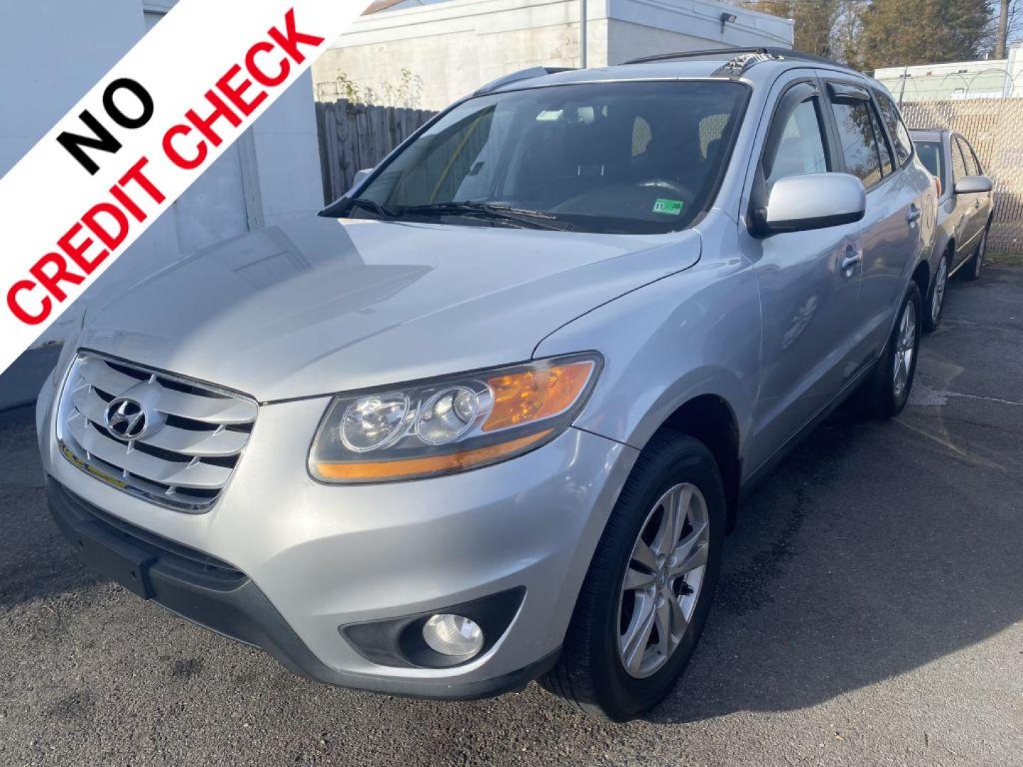 2010 SILVER HYUNDAI SANTA FE LIMITED (5NMSK4AG7AH) with an 3.5L engine, Automatic transmission, located at 930 E Little Creek Road, Norfolk, VA, 23518, (757) 588-0420, 36.915051, -76.244408 - Photo#0