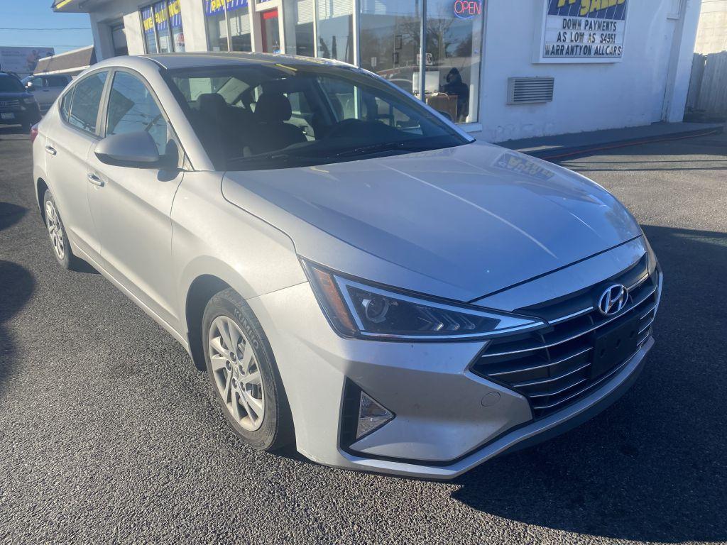 photo of 2019 HYUNDAI ELANTRA SE