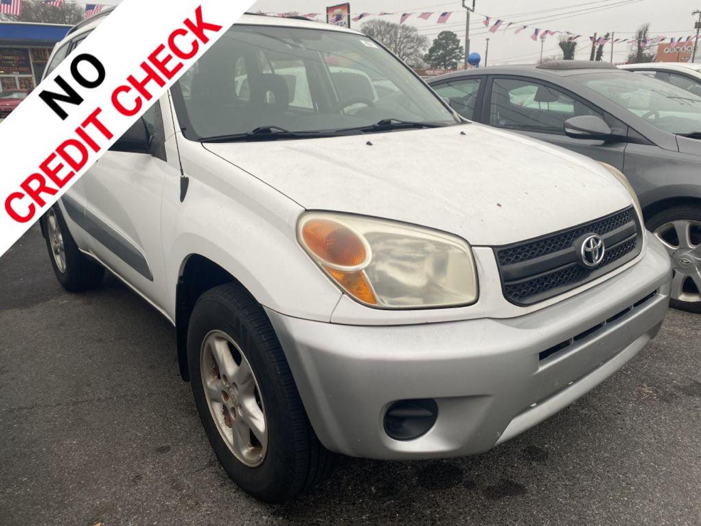2005 WHITE TOYOTA RAV4 (JTEGD20V650) with an 2.4L engine, Automatic transmission, located at 930 E Little Creek Road, Norfolk, VA, 23518, (757) 588-0420, 36.915051, -76.244408 - Photo#0