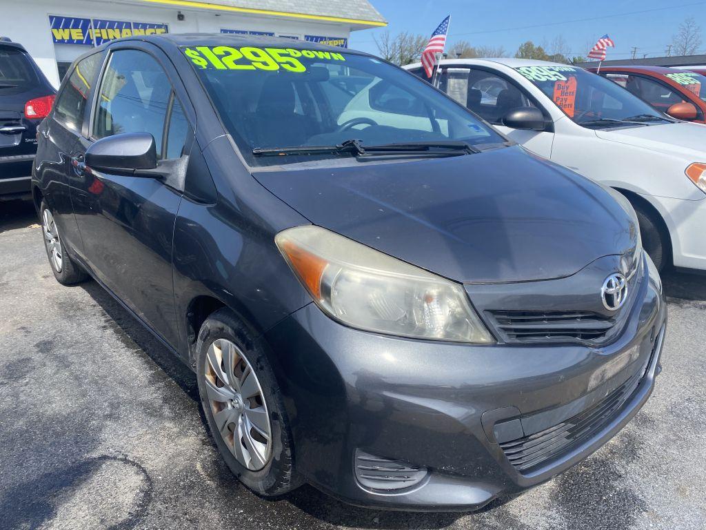 photo of 2012 TOYOTA YARIS 