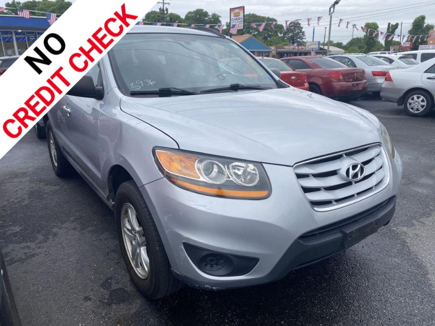 2010 SILVER HYUNDAI SANTA FE GLS (5NMSGDAB4AH) with an 2.4L engine, Automatic transmission, located at 930 E Little Creek Road, Norfolk, VA, 23518, (757) 588-0420, 36.915051, -76.244408 - Photo#0