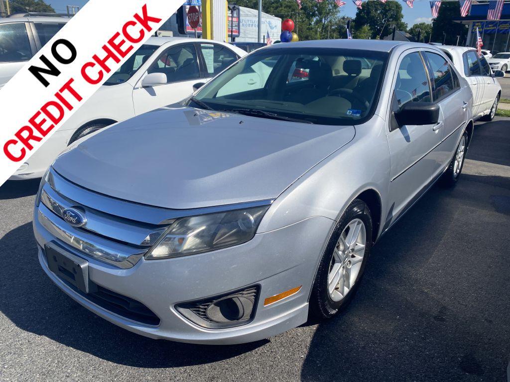 2012 SILVER FORD FUSION S (3FAHP0GA8CR) with an 2.5L engine, Automatic transmission, located at 930 E Little Creek Road, Norfolk, VA, 23518, (757) 588-0420, 36.915051, -76.244408 - Photo#0