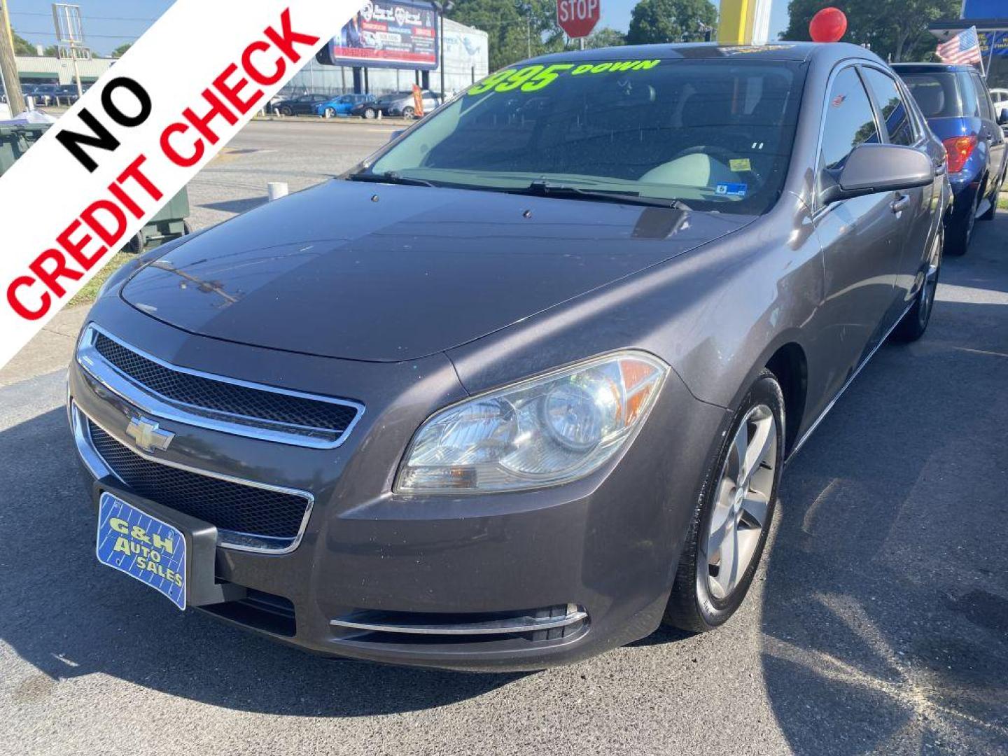 2011 GRAY CHEVROLET MALIBU 1LT (1G1ZC5E18BF) with an 2.4L engine, Automatic transmission, located at 930 E Little Creek Road, Norfolk, VA, 23518, (757) 588-0420, 36.915051, -76.244408 - Photo#0
