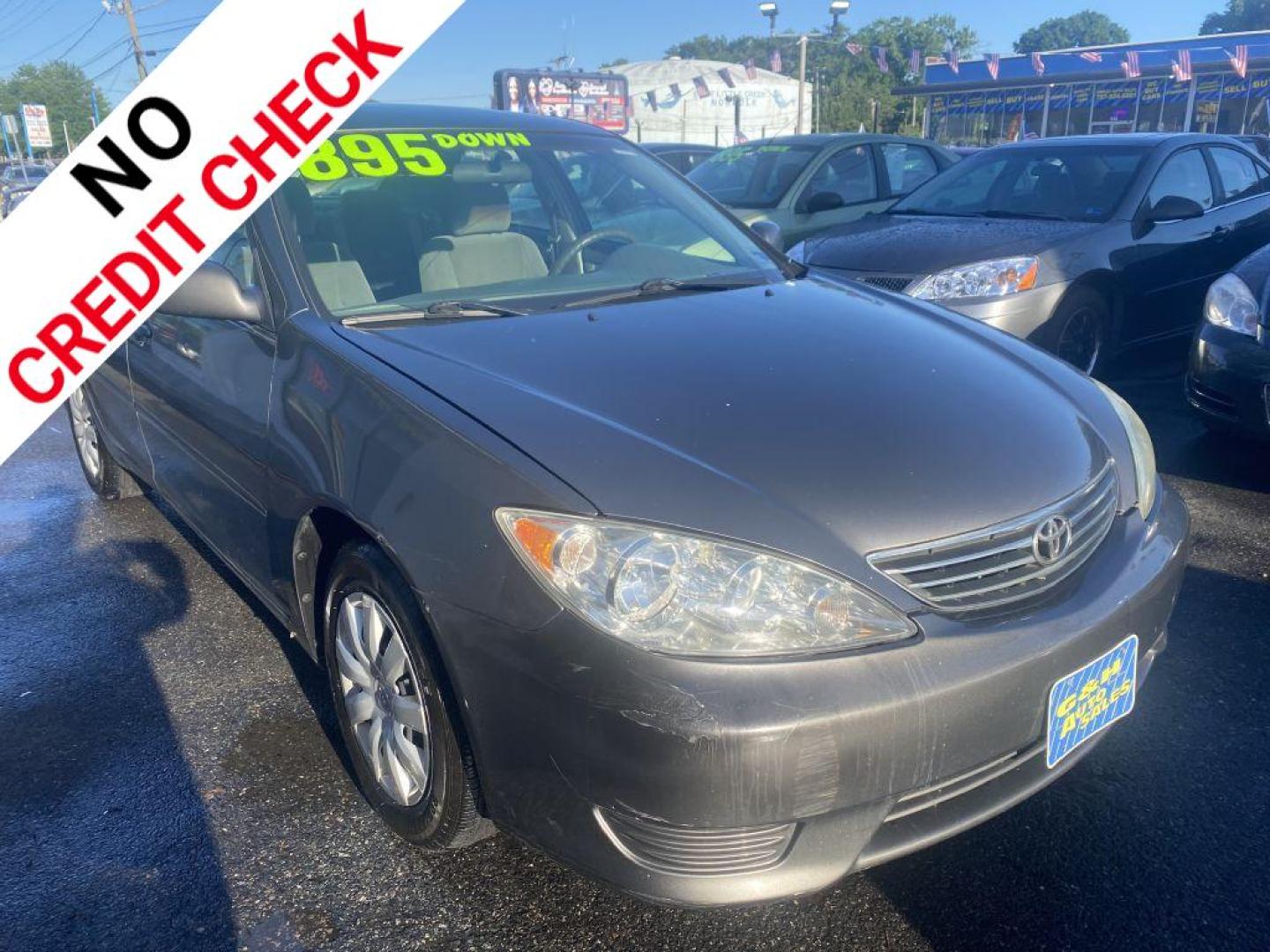 2005 GRAY TOYOTA CAMRY LE (4T1BE32K15U) with an 2.4L engine, Automatic transmission, located at 930 E Little Creek Road, Norfolk, VA, 23518, (757) 588-0420, 36.915051, -76.244408 - Photo#0