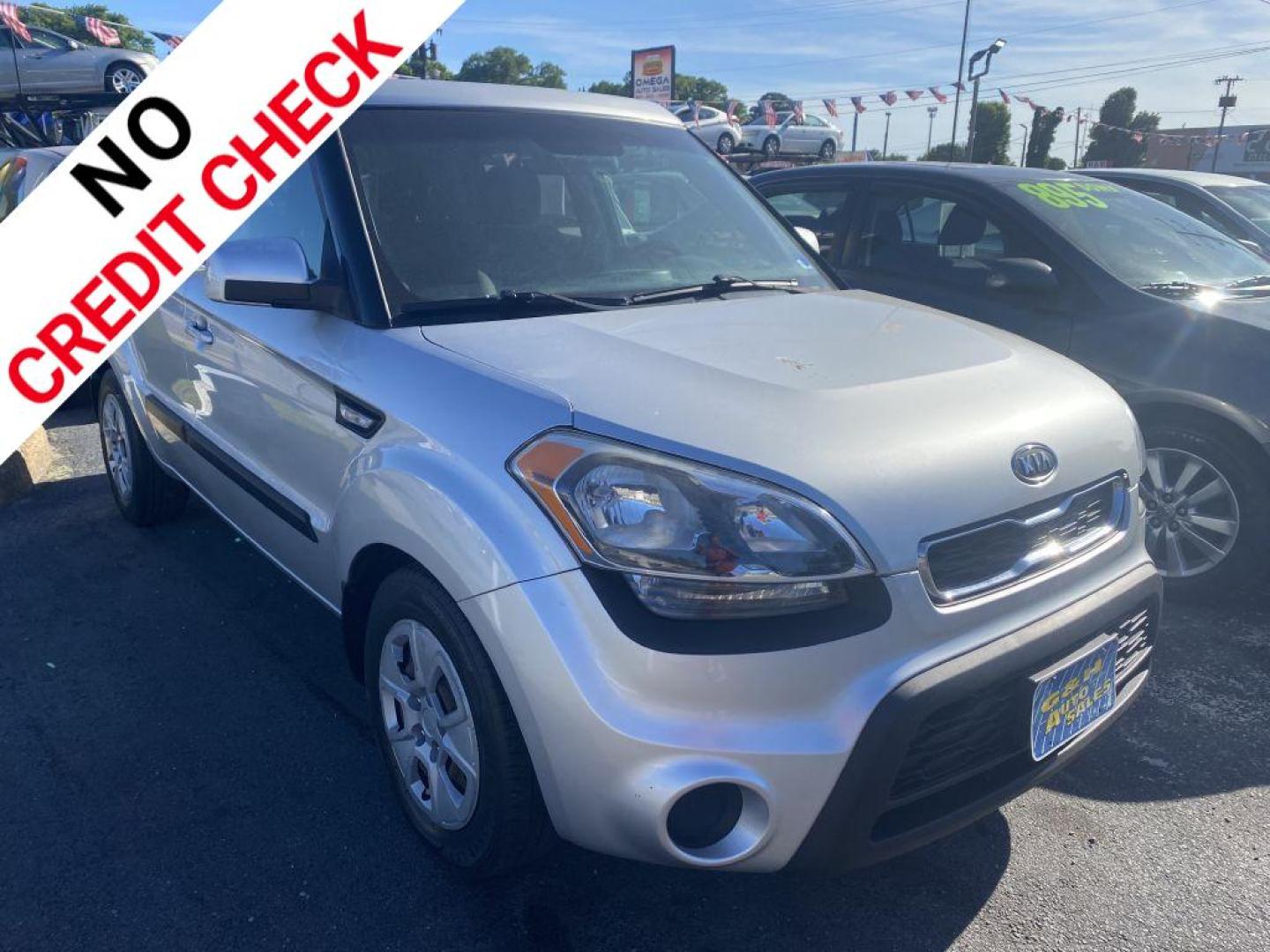 2012 GRAY KIA SOUL (KNDJT2A55C7) with an 1.6L engine, Automatic transmission, located at 930 E Little Creek Road, Norfolk, VA, 23518, (757) 588-0420, 36.915051, -76.244408- Photo#0
