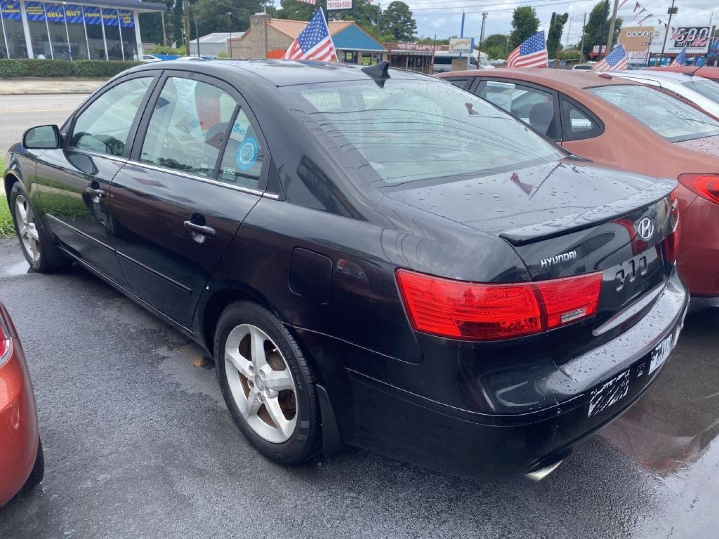 2010 BLACK HYUNDAI SONATA SE (5NPEU4AF4AH) with an 3.3L engine, Automatic transmission, located at 930 E Little Creek Road, Norfolk, VA, 23518, (757) 588-0420, 36.915051, -76.244408- Photo#3