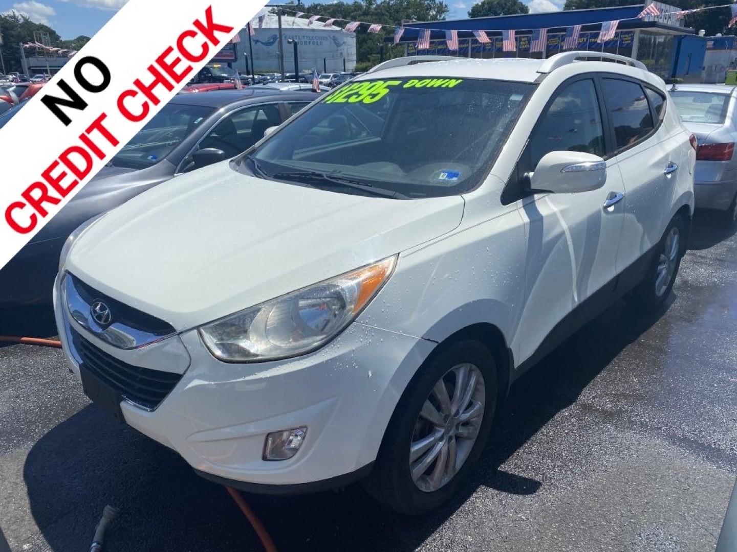 2012 WHITE HYUNDAI TUCSON GLS (KM8JUCAC5CU) with an 2.4L engine, Automatic transmission, located at 930 E Little Creek Road, Norfolk, VA, 23518, (757) 588-0420, 36.915051, -76.244408- Photo#0