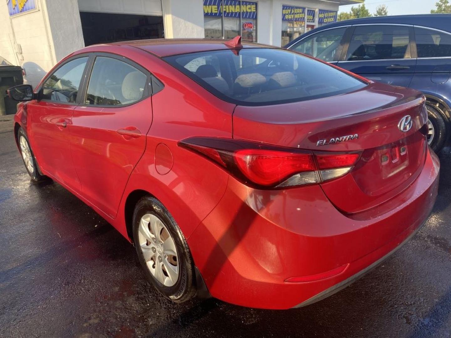 2016 RED HYUNDAI ELANTRA SE (KMHDH4AE8GU) with an 1.8L engine, Automatic transmission, located at 930 E Little Creek Road, Norfolk, VA, 23518, (757) 588-0420, 36.915051, -76.244408- Photo#3