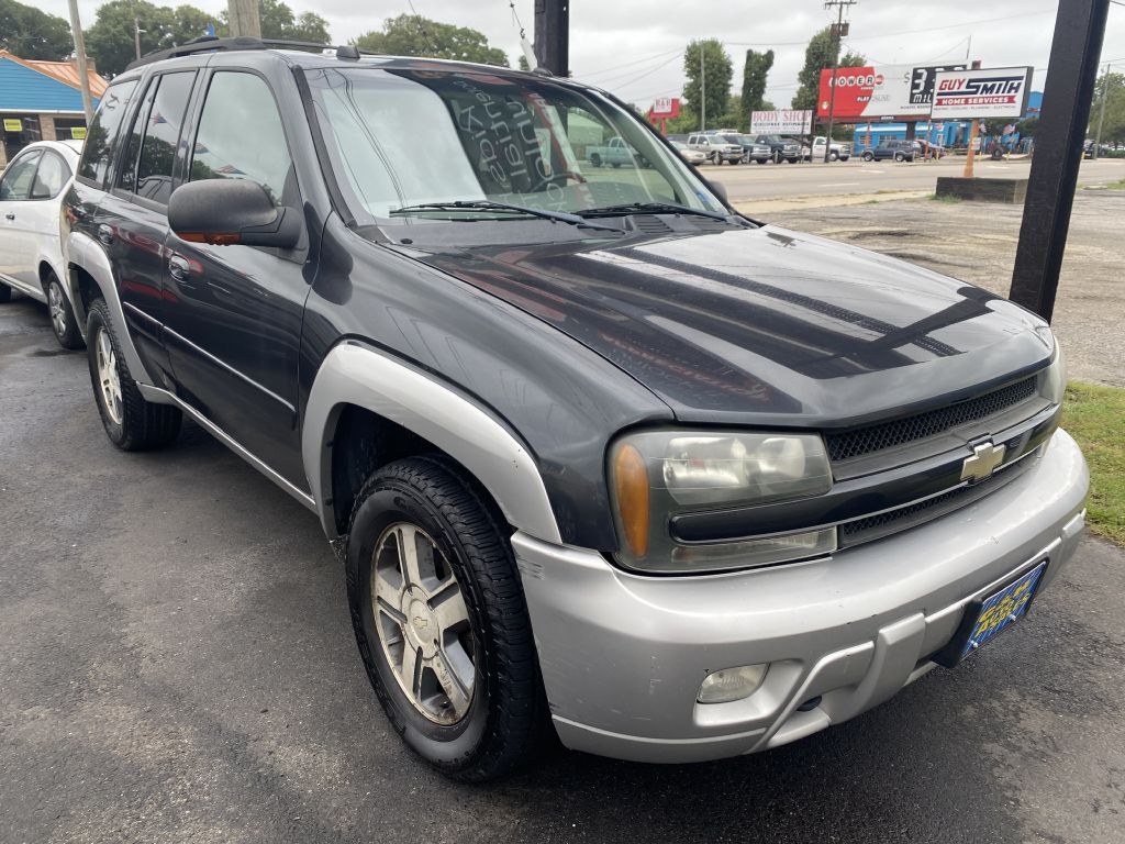 photo of 2005 CHEVROLET TRAILBLAZER LS