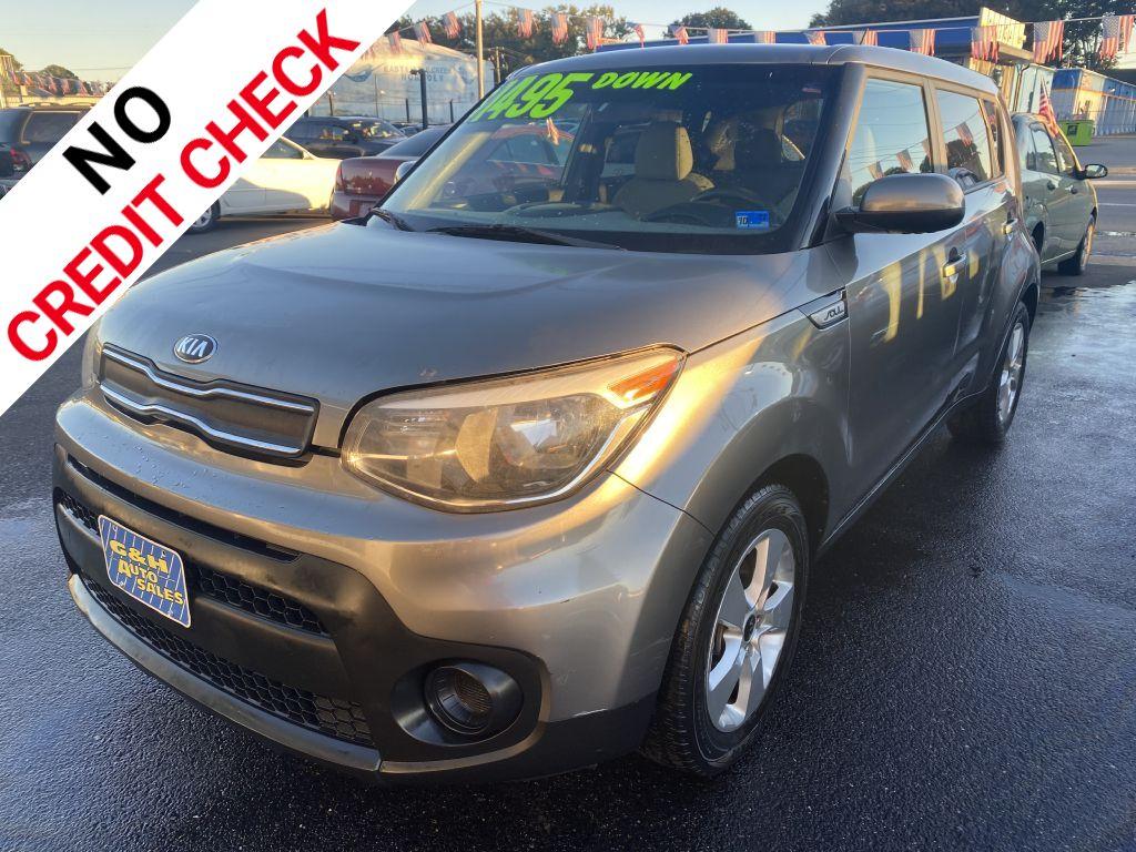 2018 GRAY KIA SOUL (KNDJN2A22J7) with an 1.6L engine, Automatic transmission, located at 930 E Little Creek Road, Norfolk, VA, 23518, (757) 588-0420, 36.915051, -76.244408- Photo#0